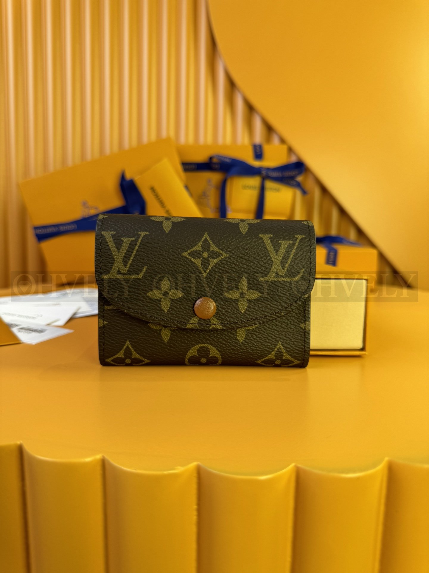 【 ZP 버전 】루이비통 Louis Vuitton 로잘리 코인 퍼스 모노그램 브라운 버튼 상품 썸네일