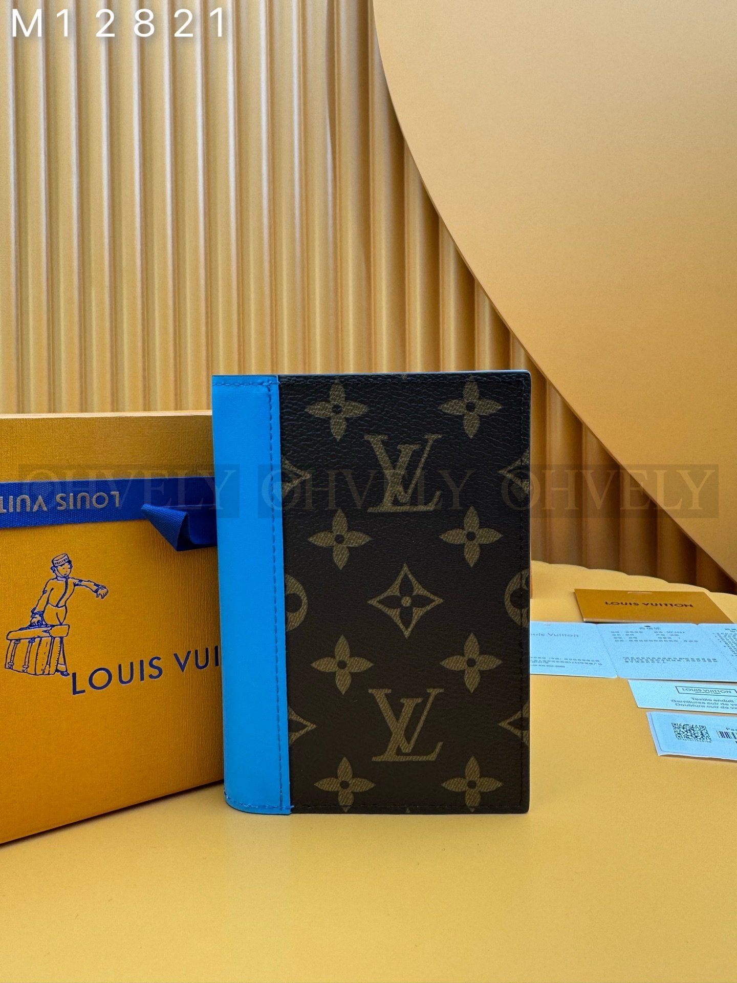 【 ZP 버전 】루이비통 Louis Vuitton 패스포트 커버 모노그램 블루 상품 썸네일