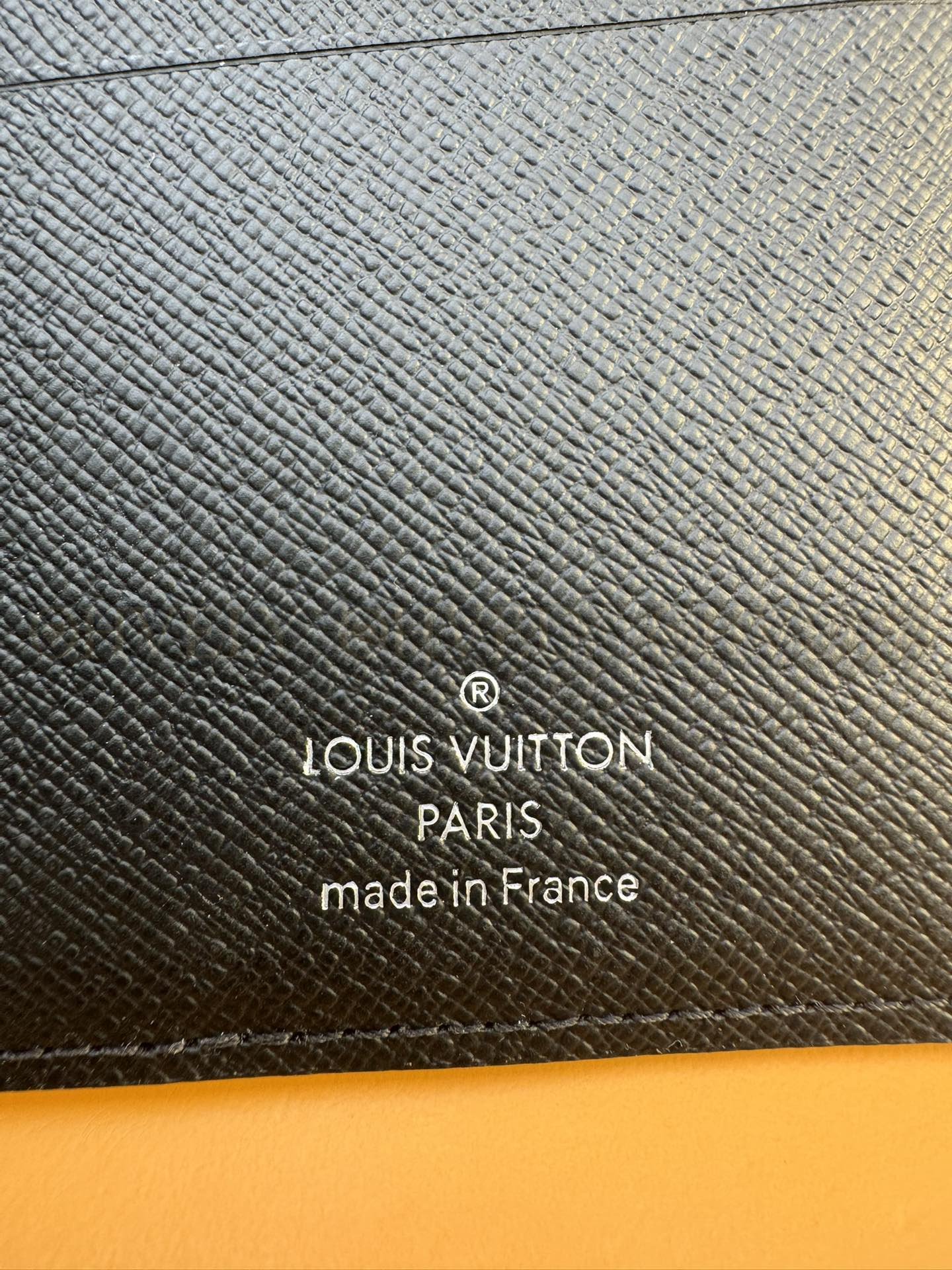 【 ZP 버전 】루이비통 Louis Vuitton 브라자 월릿 타이가 블랙 상품 썸네일