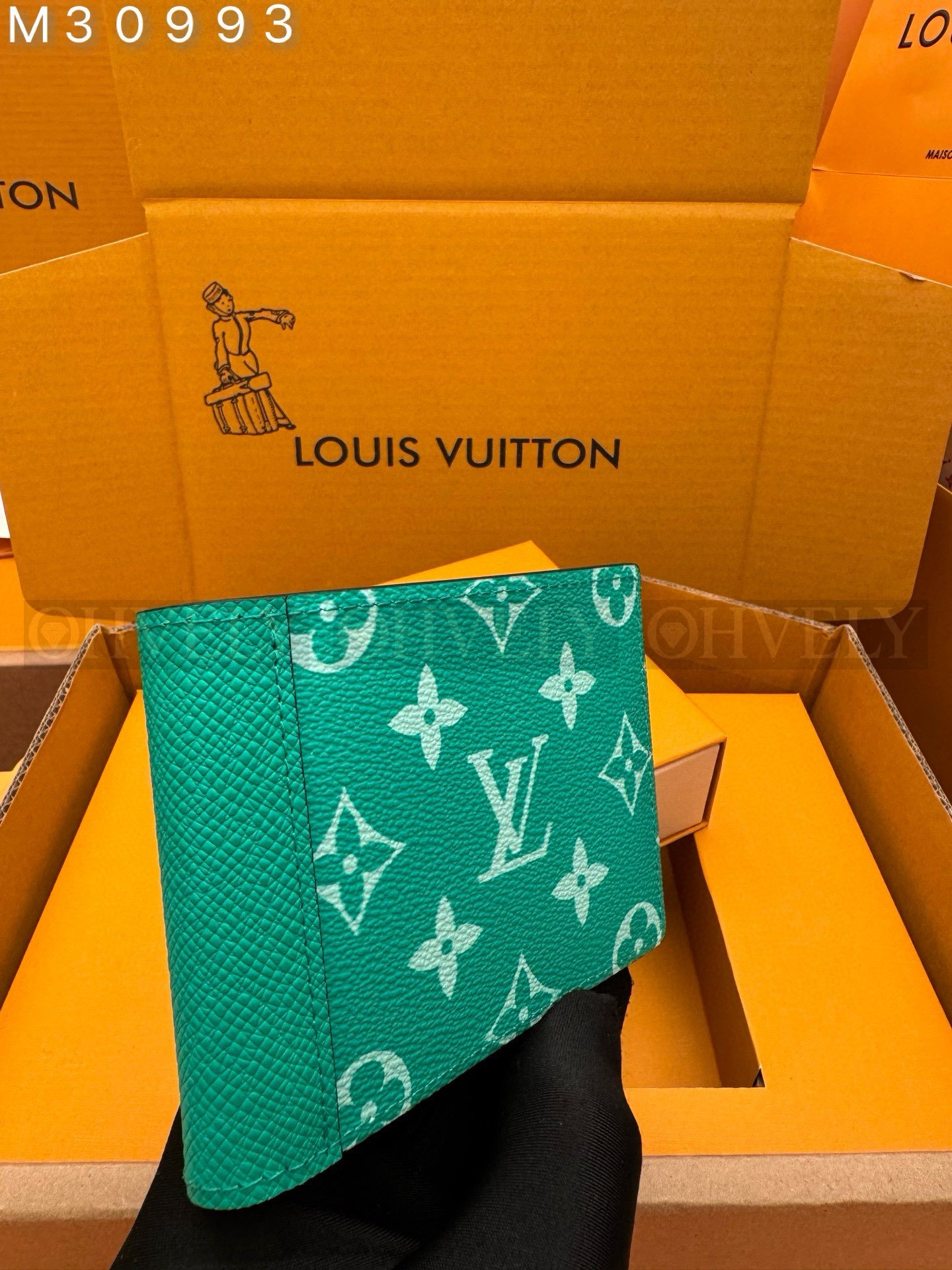【 ZP 버전 】루이비통 Louis Vuitton 멀티플 월릿 모노그램 타이가 그린 상품 썸네일
