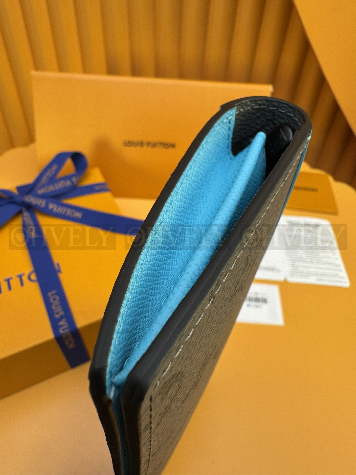 【 ZP 버전 】루이비통 Louis Vuitton 브라자 월릿 모노그램 이클립스 블루 상품 썸네일