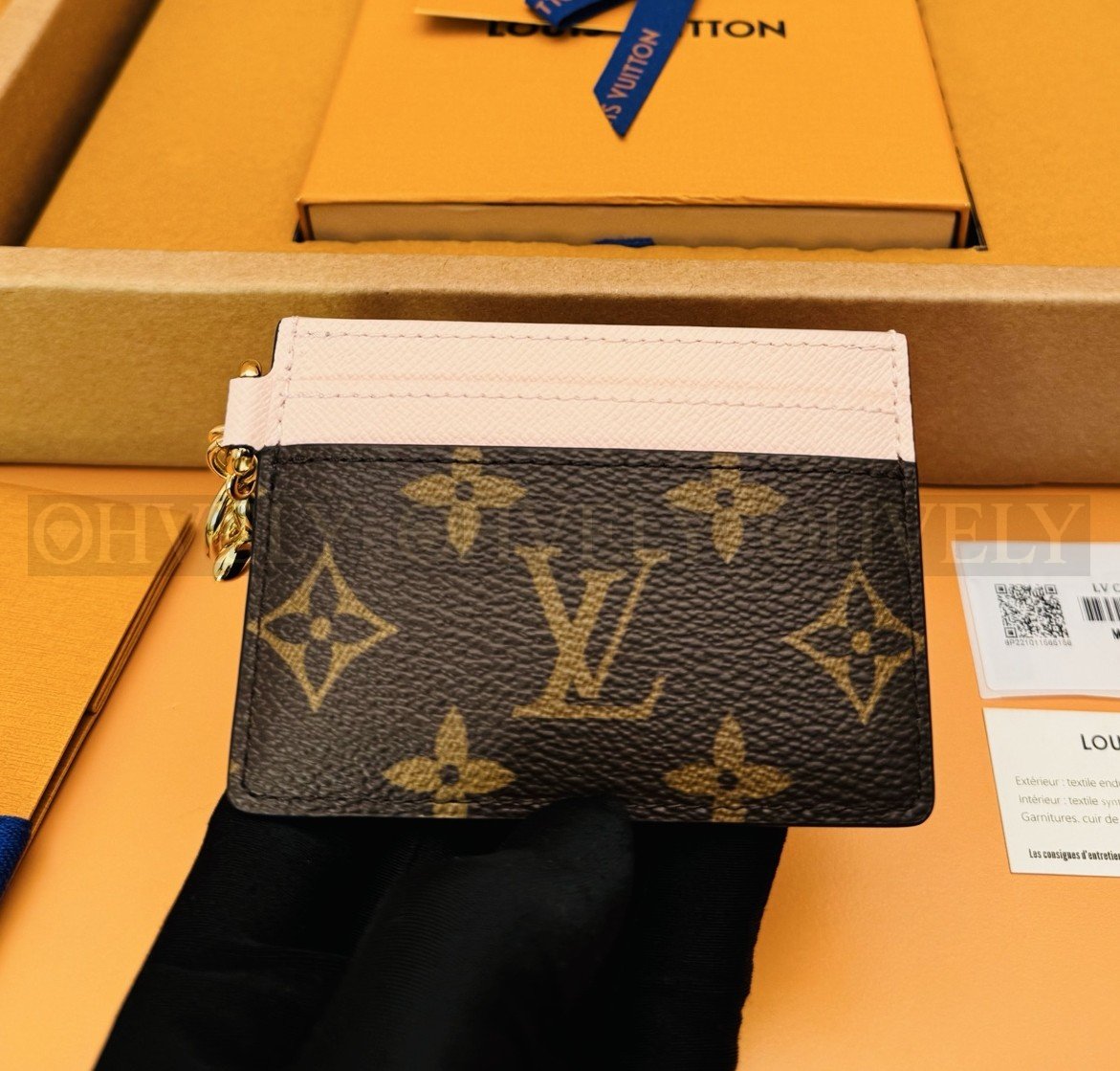 【 ZP 버전 】 루이비통 모노그램 LV 참 카드 홀더 로즈 발레린 상품 썸네일