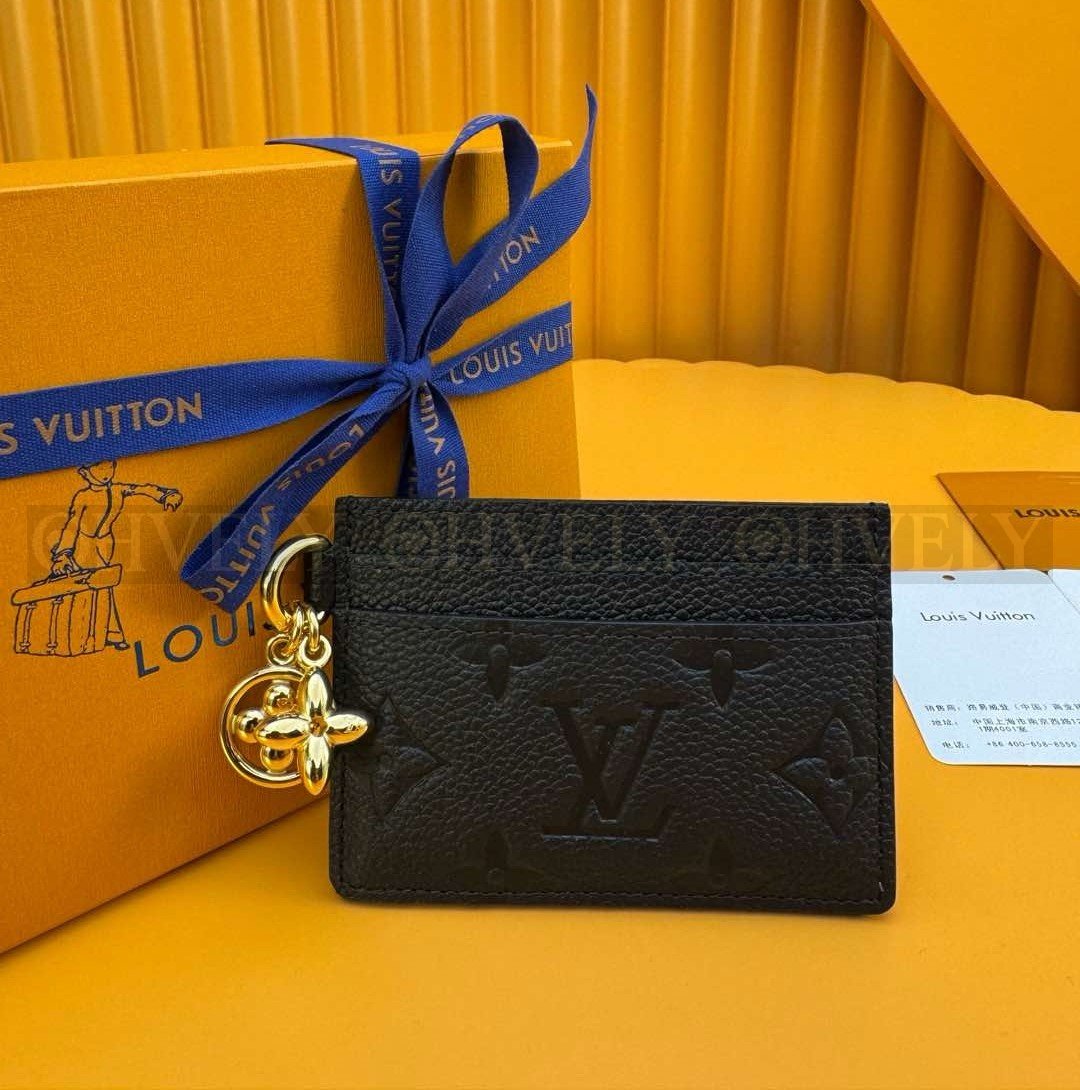 【 ZP 버전 】 루이비통 모노그램 앙프렝뜨 LV 참 카드 홀더 블랙 상품 썸네일