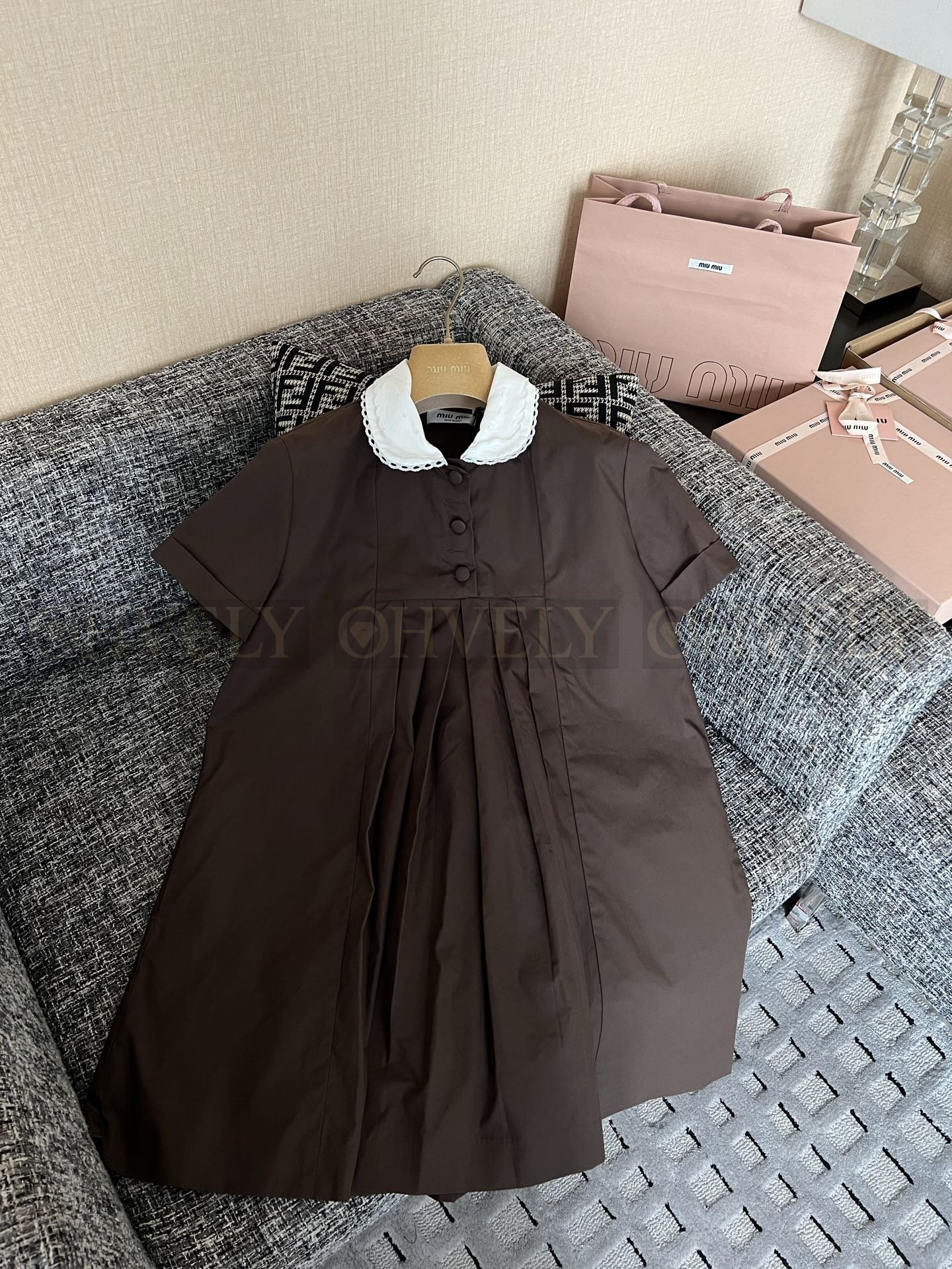 【 ZP버전 】미우미우 배색 피터팬 칼라 브라운 원피스 상품 썸네일