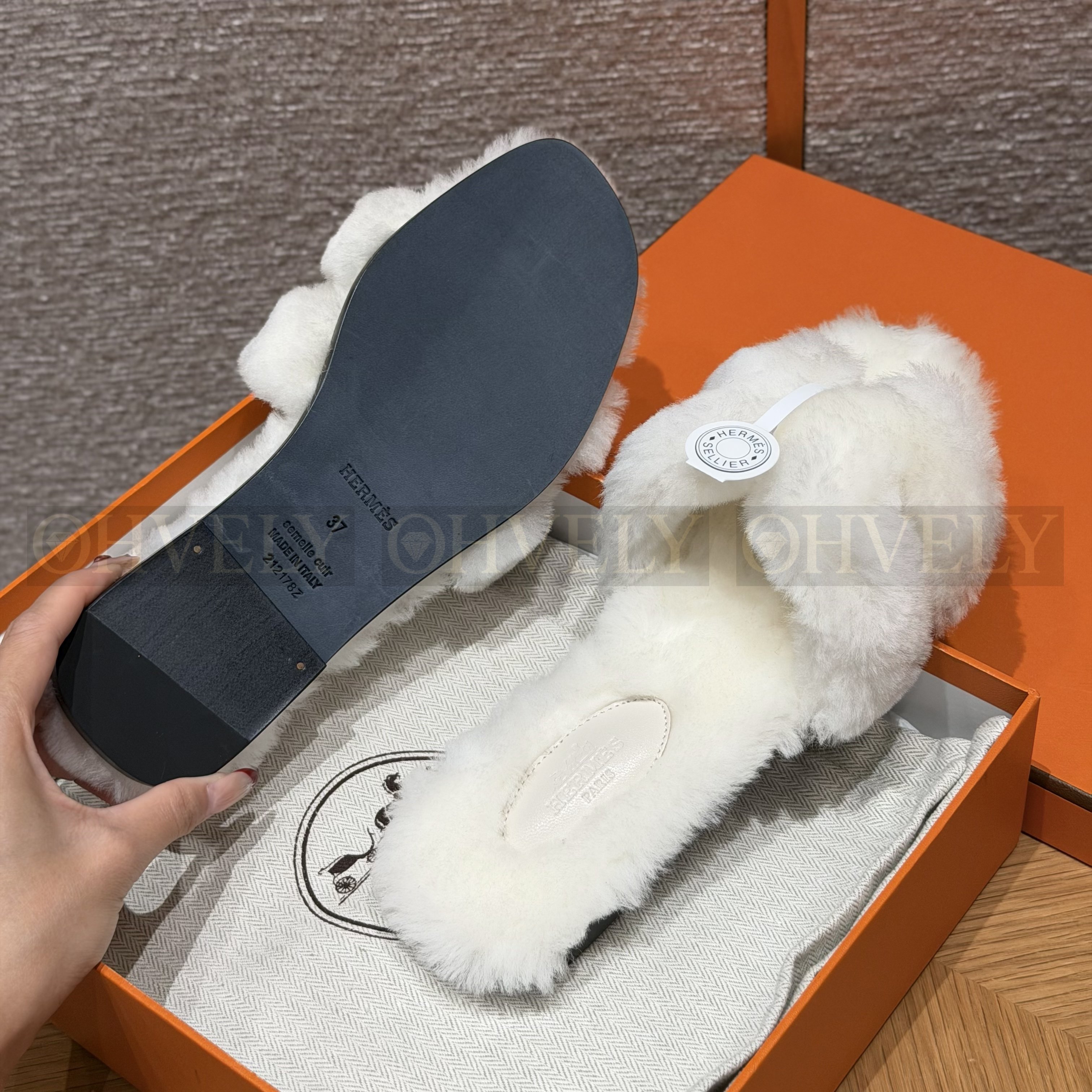 【 ZP버전 】H 오란 숄 시어링 무통 샌들 슬리퍼 블랑 상품 썸네일