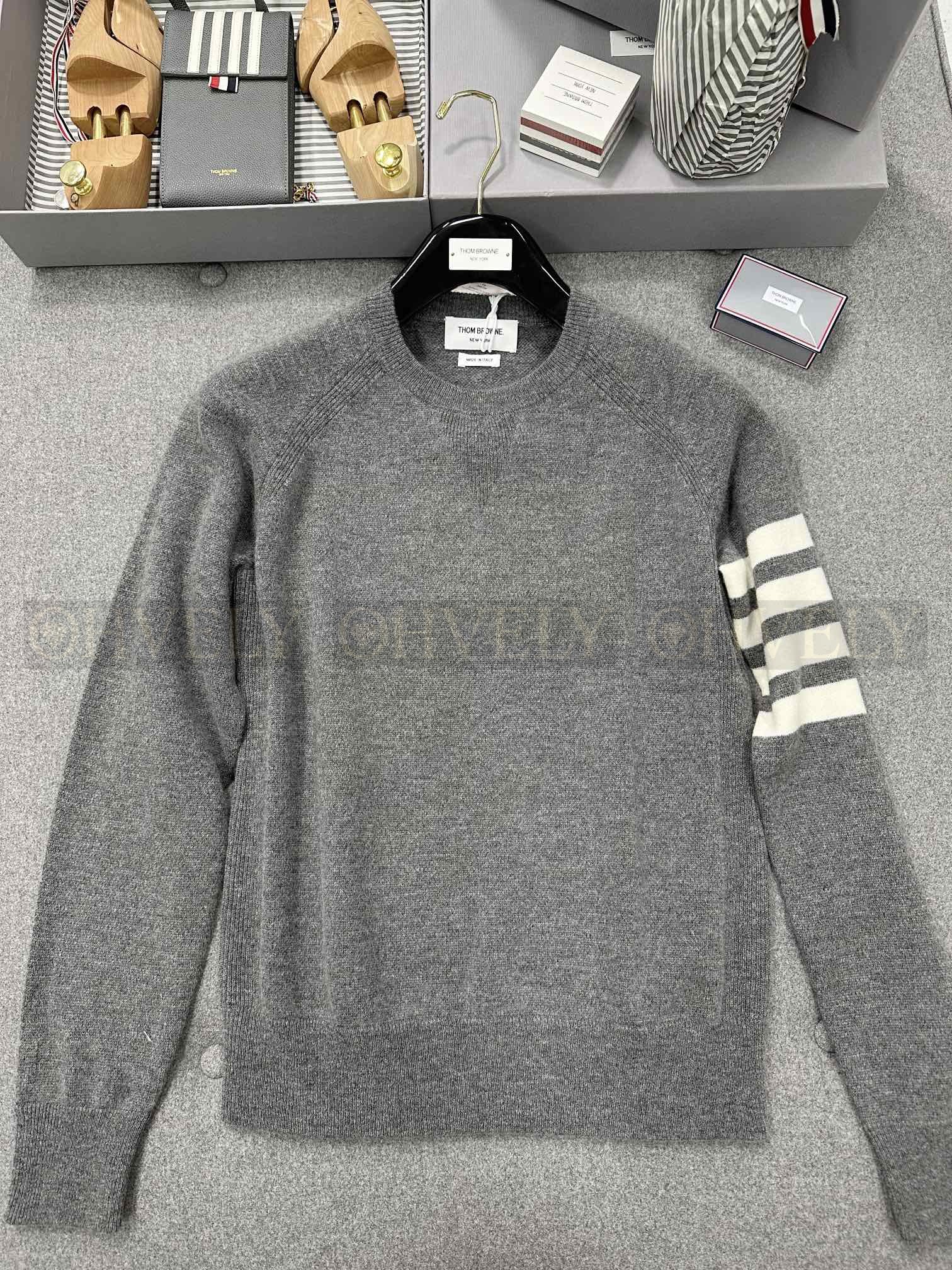 【 ZP버전 】TB 사선 사바 래글런 캐시미어 크루넥 니트 상품 썸네일