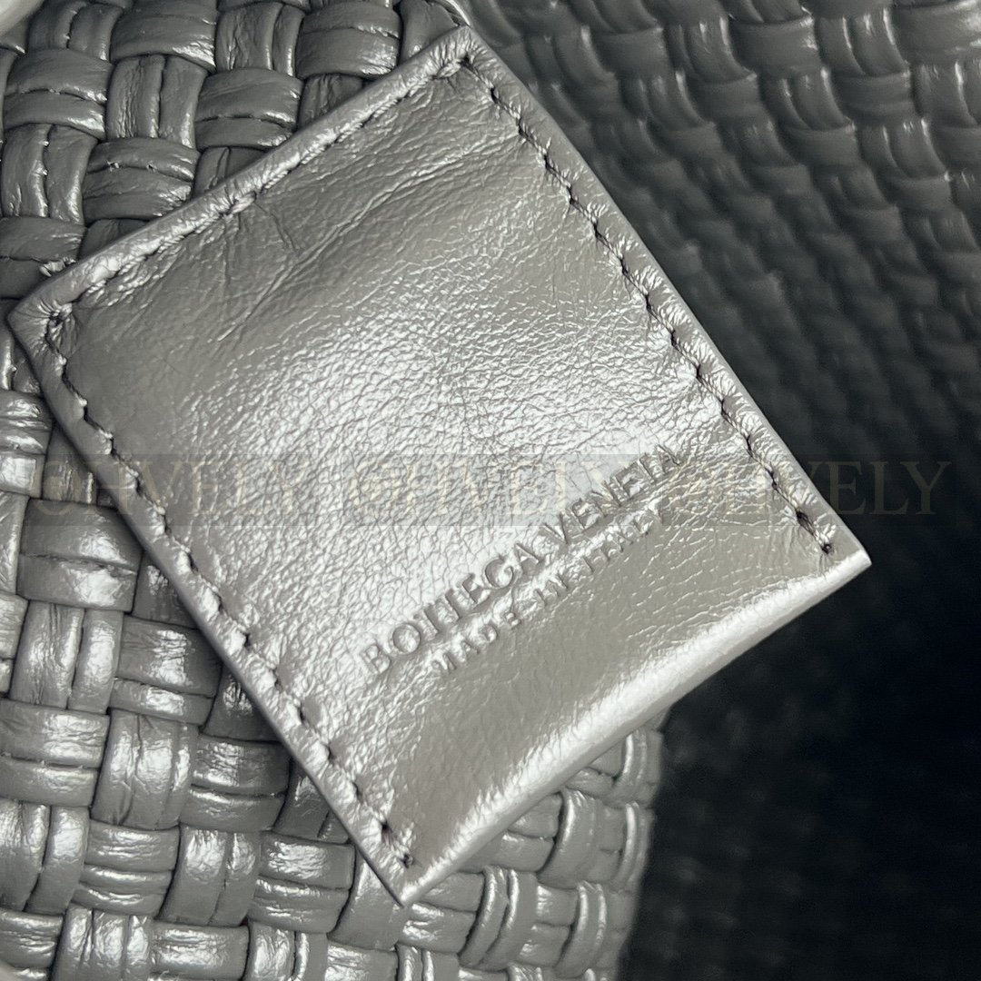 【 ZP버전 】BV 보테가 베네타 토스카 바치 숄더백 상품 썸네일