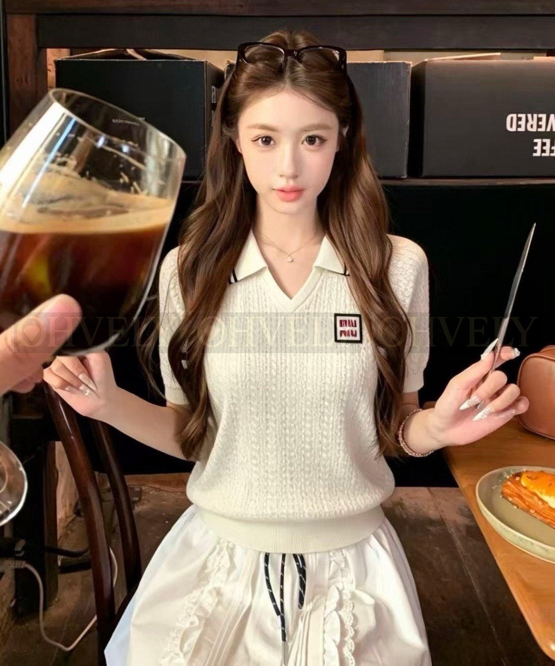【 ZP버전 】Miu V넥 니트 폴로 반팔 티셔츠 상품 썸네일