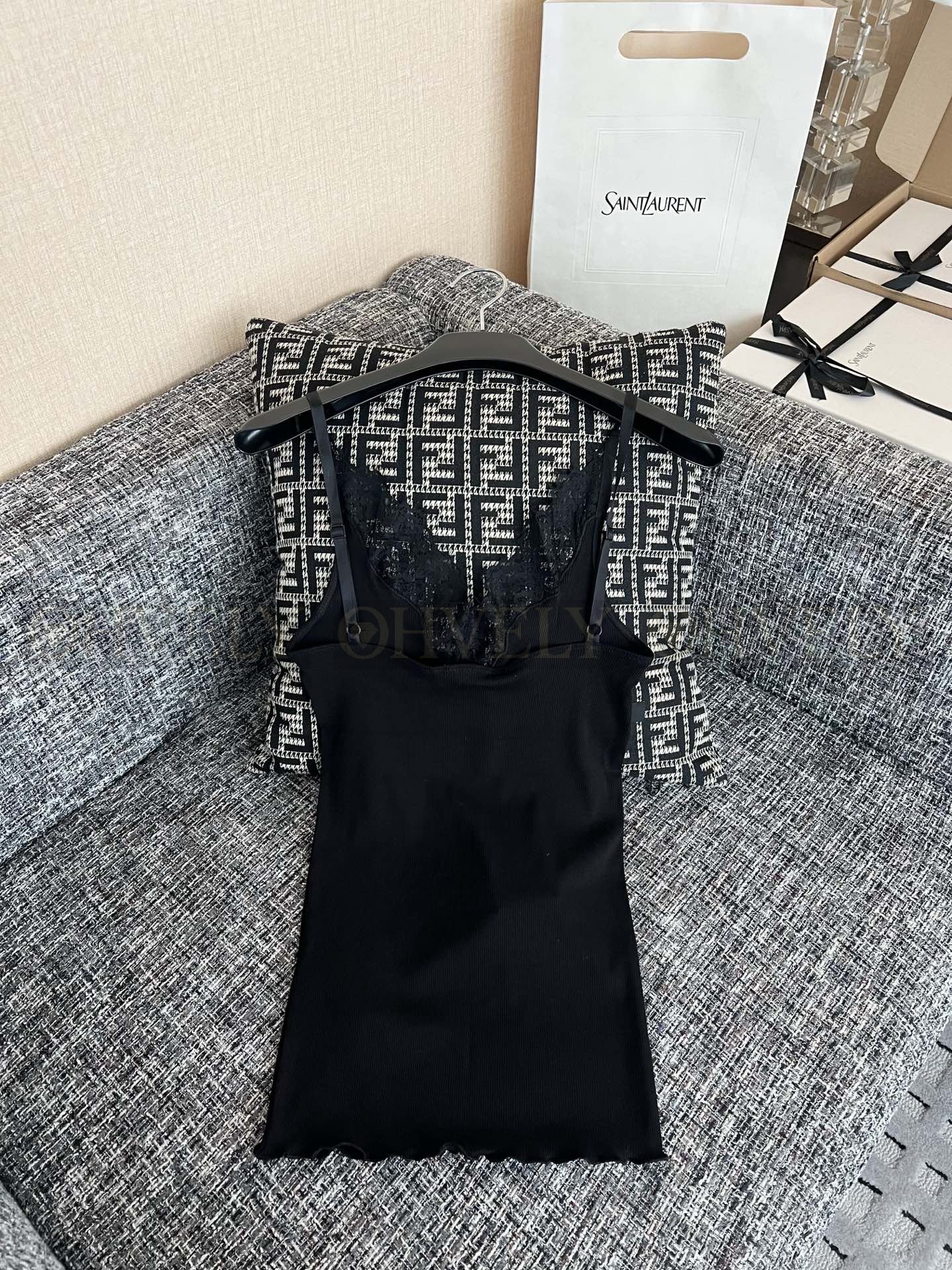 【 ZP버전 】YSL 레이스 레이시 브이넥 뷔스티에 나시 상품 썸네일