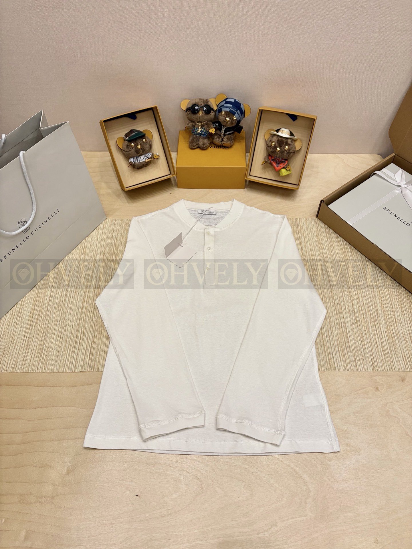 【 ZP버전 】 BC 헨리넥 긴팔 티셔츠 상품 썸네일