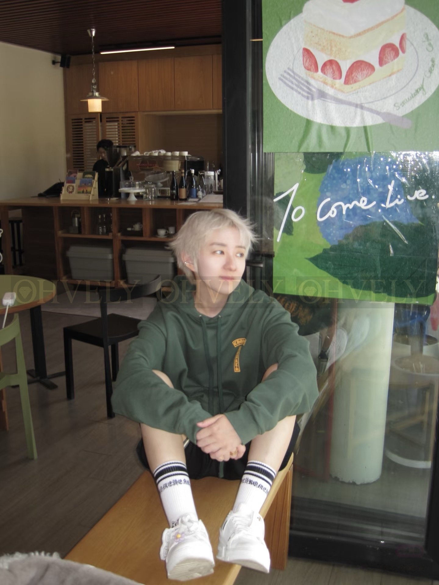 【 ZP버전 】크롬하츠 옐로우 산스크리트 그린 후드 티셔츠 상품 썸네일