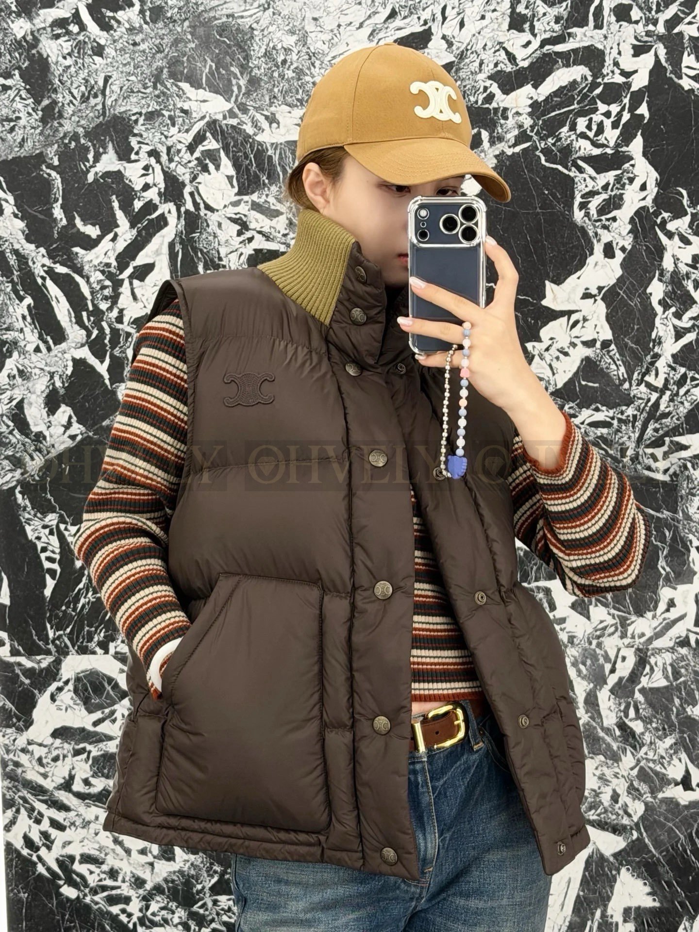 【 ZP버전 】 CEL 립 넥 패딩 베스트