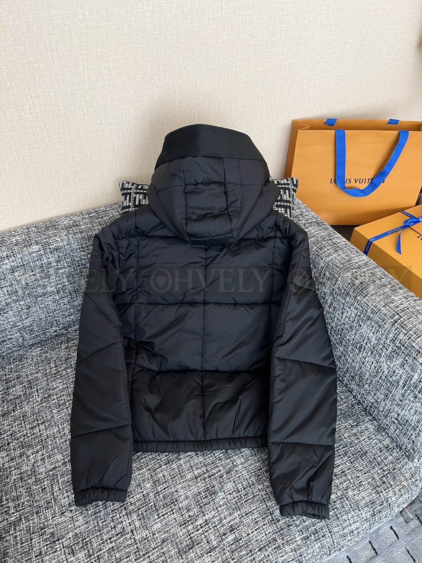 【 ZP버전 】LV 립스탑 퀼팅 후드 자켓 상품 썸네일