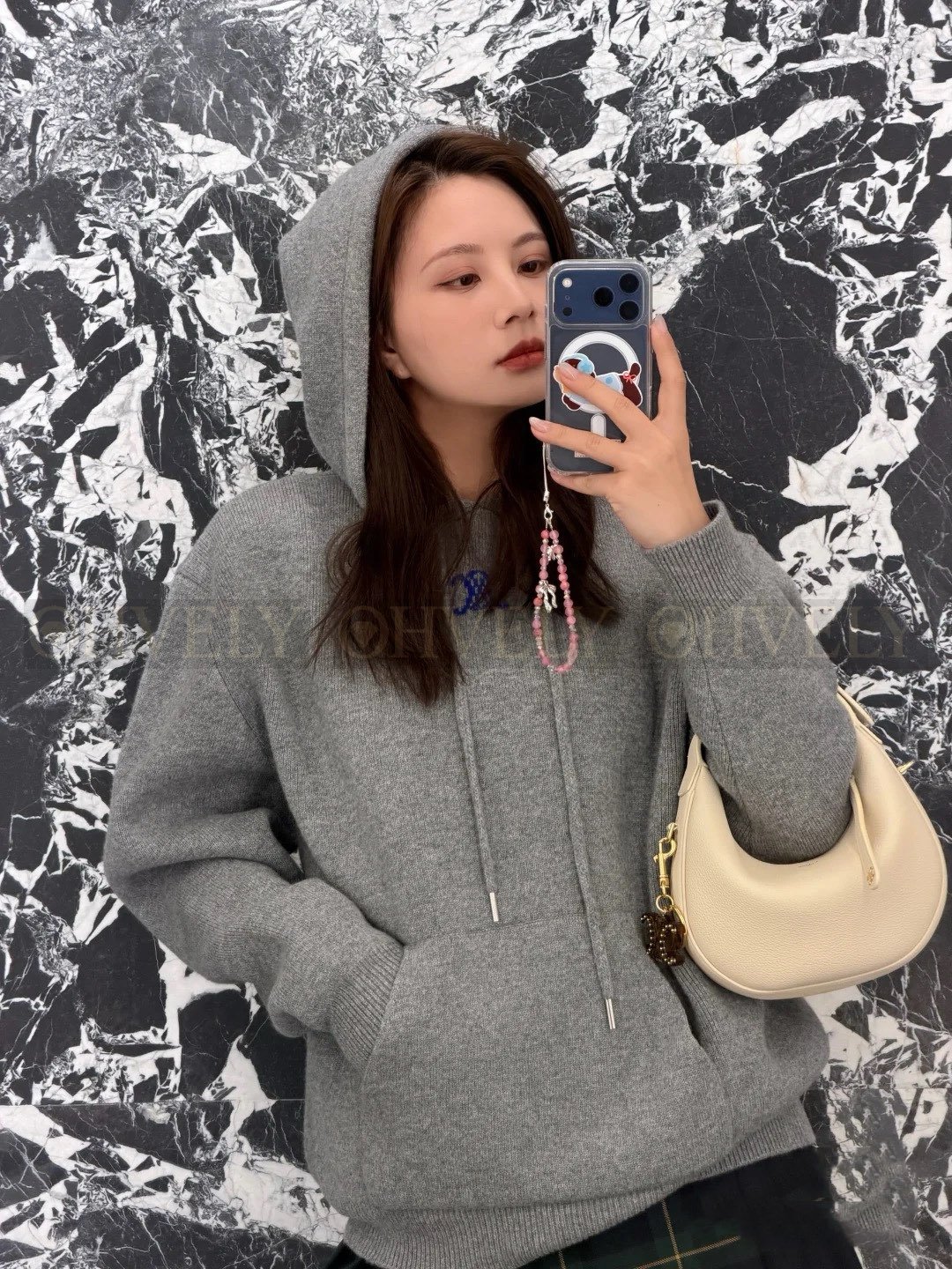 【 ZP버전 】CEL 신상 그레이 블루 배색 마이크로 로고 후드티 상품 썸네일