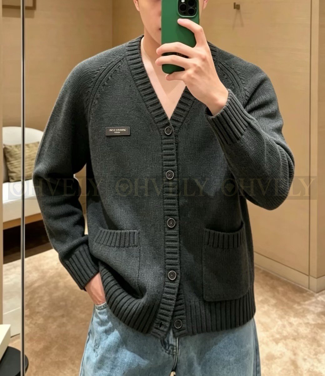 【 ZP버전 】LV 싱글 브레스티드 브이넥 니트 가디건 상품 썸네일